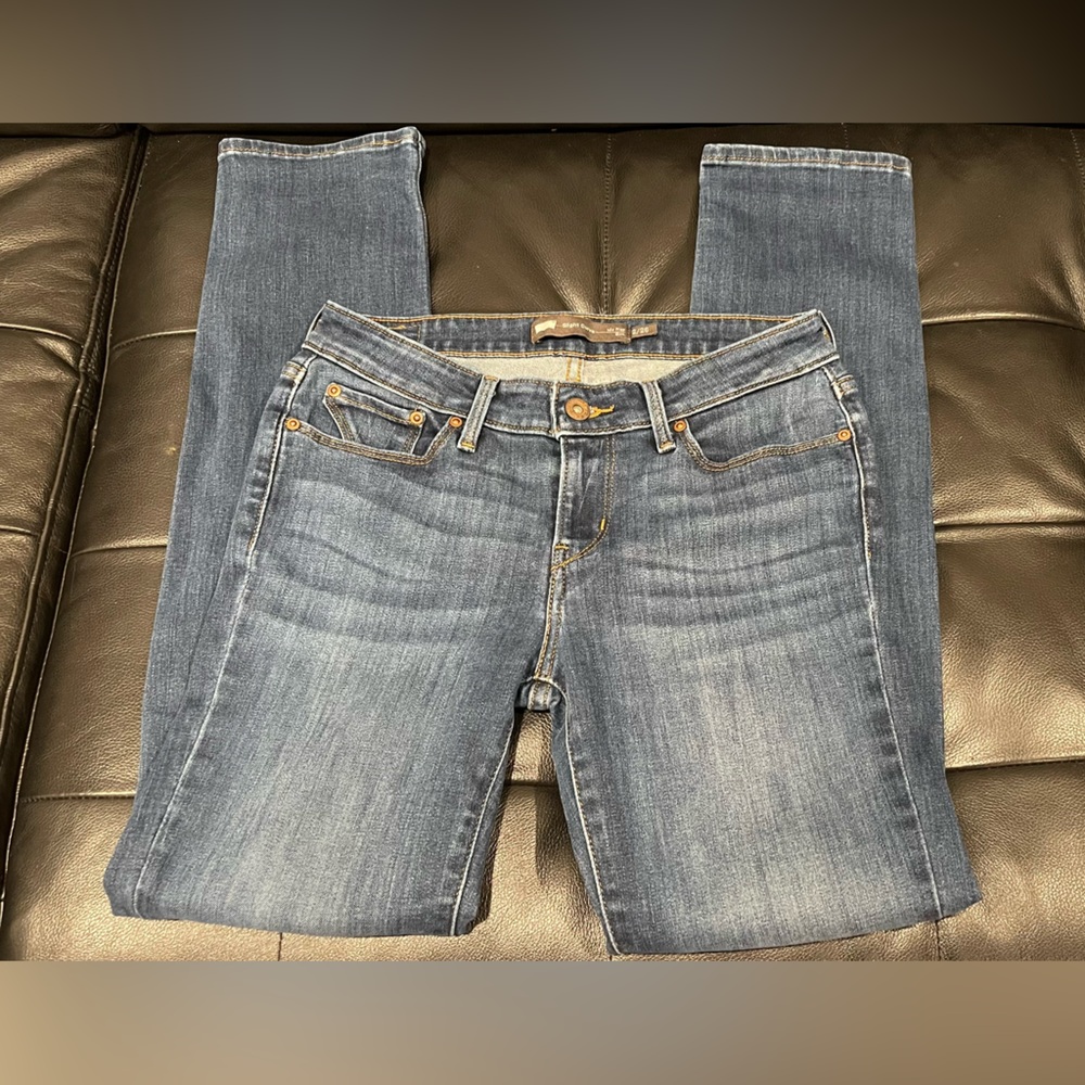 Levi’s Slight Curve Mid Rise‎ Slim